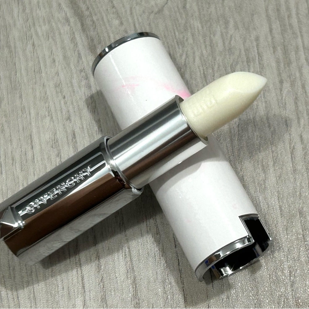 GivenchyLe Rouge 08 Baume Universal Lip Balm 24-Hour Hydration